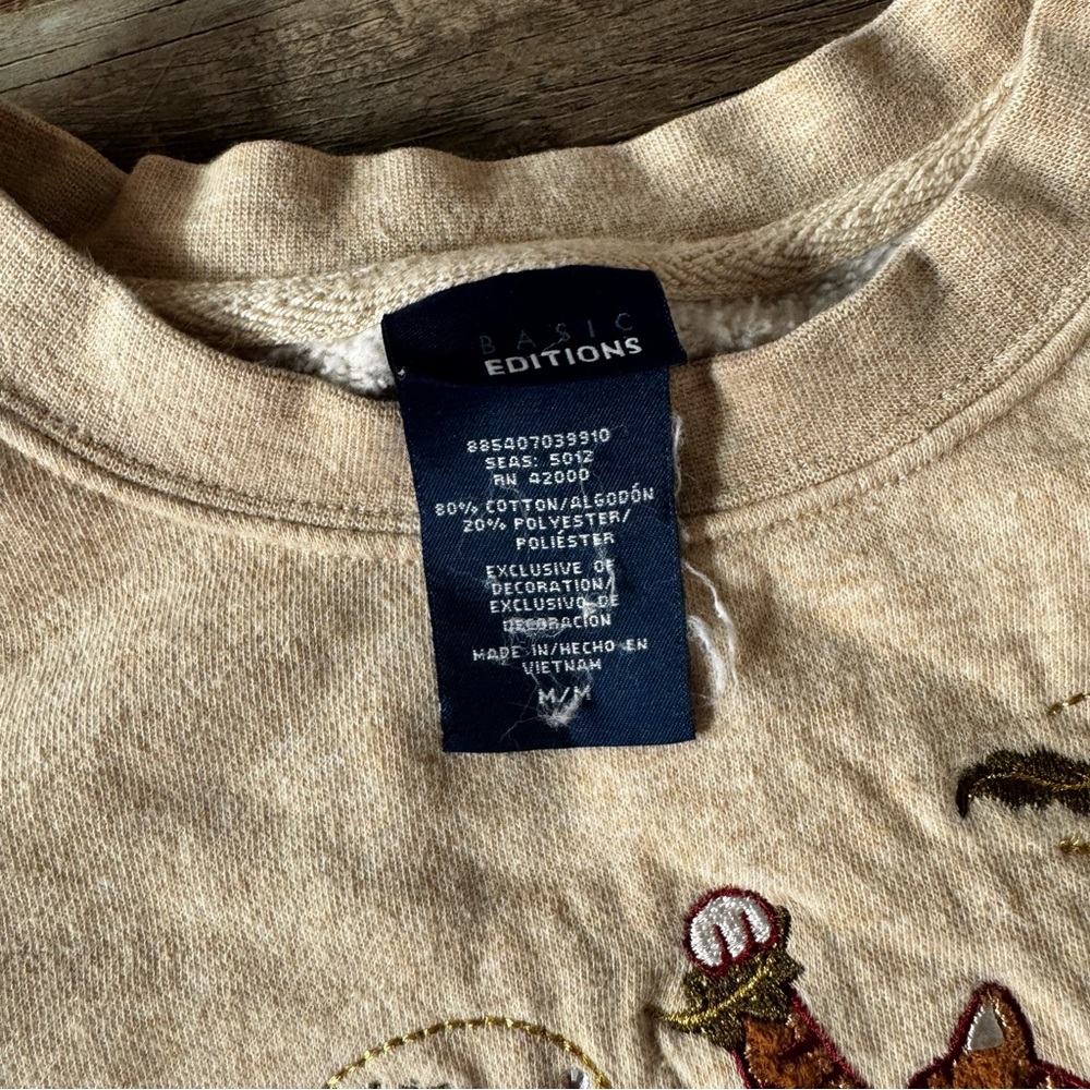 Vintage Women’s Beige cat Graphic Sweater - Picture 6 of 8